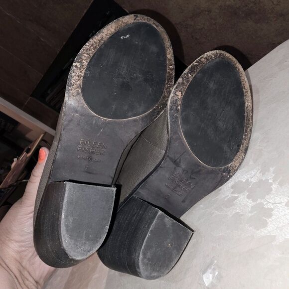 EILEEN FISHER Sz7 Ink Gray Distressed Leather Peep Toe Heel Zipper Ankle Booties - Picture 8 of 10